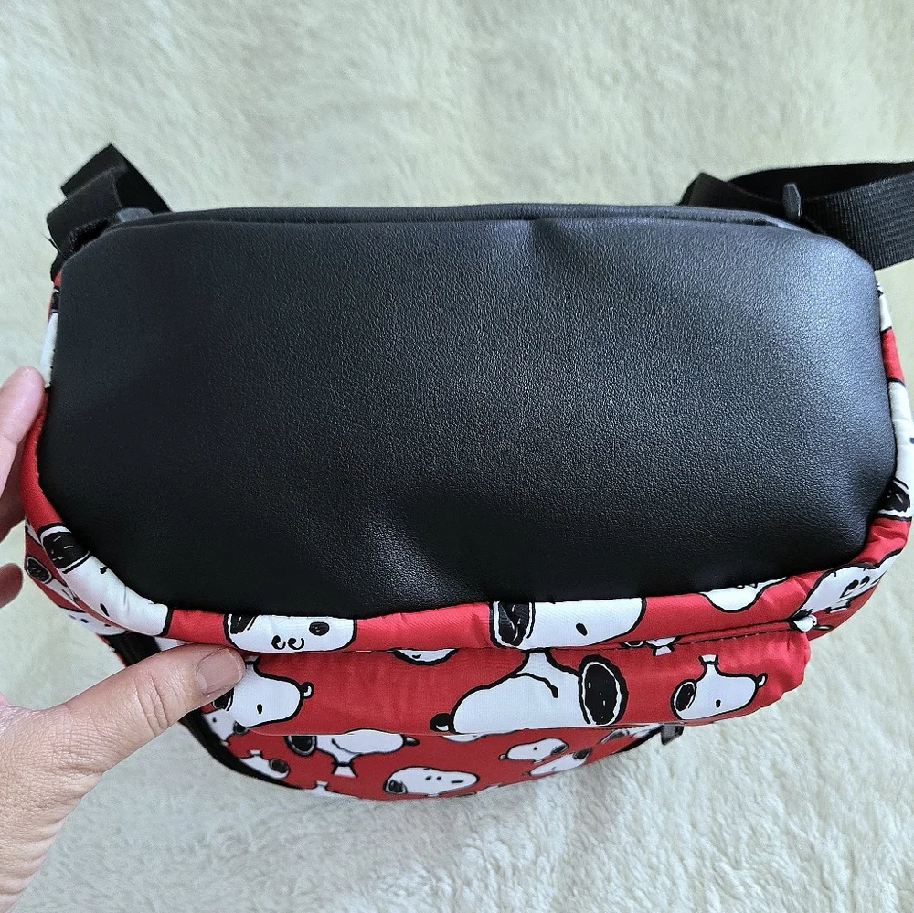 ✨️HP✨️ Peanuts🥜 Snoopy🐶 Mini Backpack🎒 - NWT